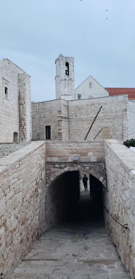 Giovinazzo Historic Apulia Old Town Stone House With Private Patio Apartman Kültér fotó