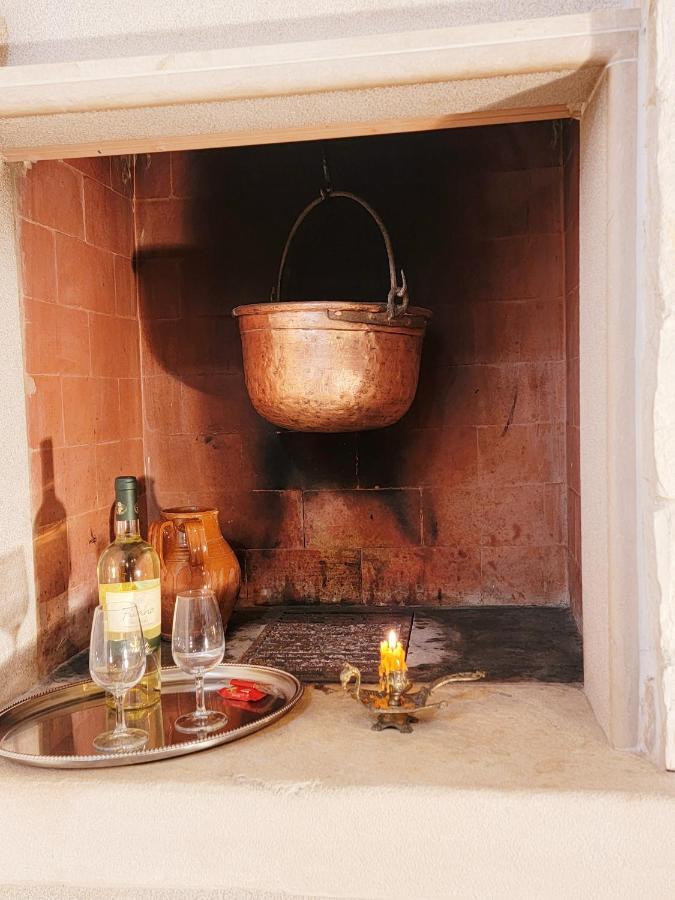 Giovinazzo Historic Apulia Old Town Stone House With Private Patio Apartman Kültér fotó